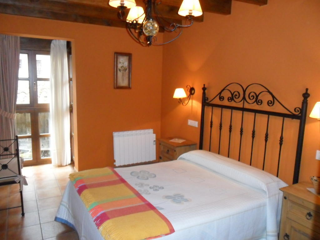 Apartamentos Rurales Los Villares Colunga Ruang foto