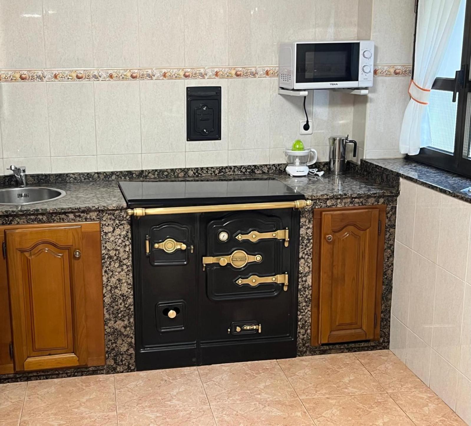 Apartamentos Rurales Los Villares Colunga Bagian luar foto